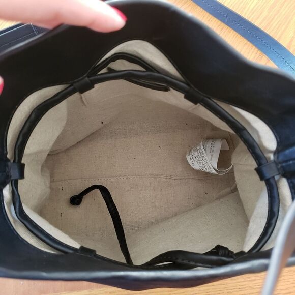 Zara Trafaluc Black Drawstring Bucket Bag - Picture 4 of 4